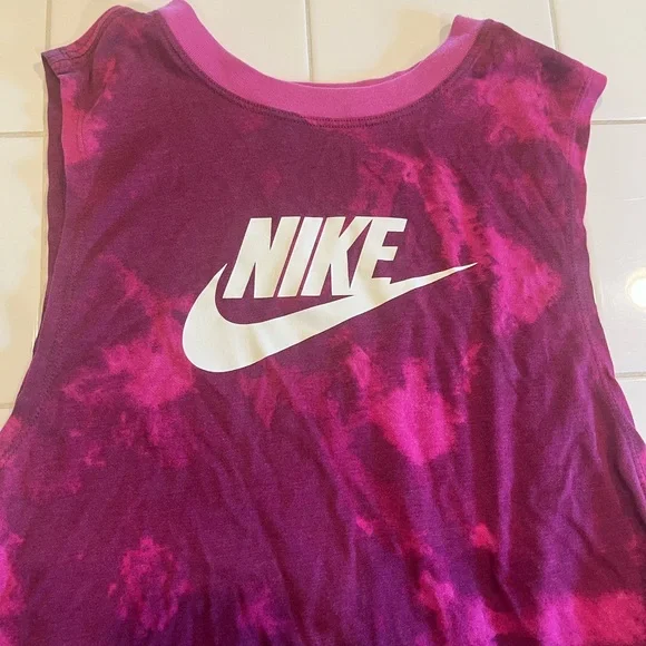 Tie-dye Nike Tank 🌸 - Picture 1 of 4